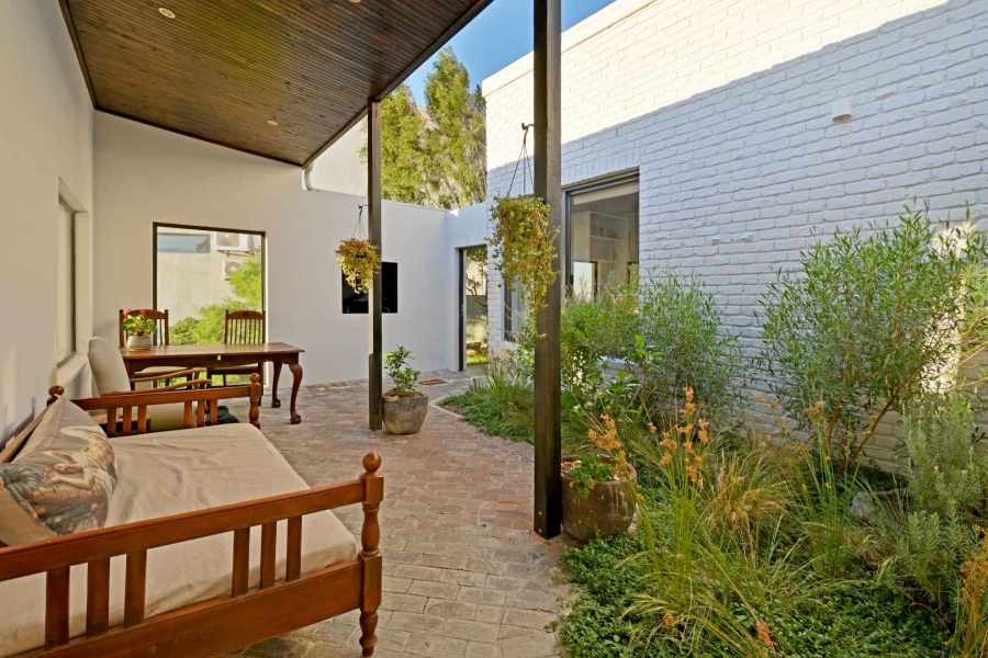 4 Bedroom Property for Sale in Camps Bay Western Cape